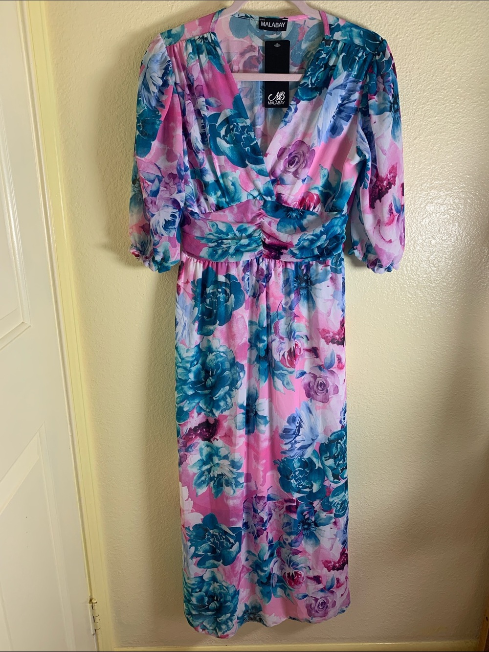 NWT MALABAY Pink &. Teal Floral Maxi Dress, Size M